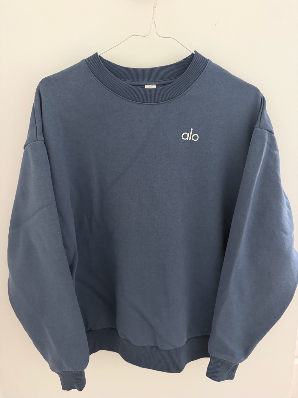 ALO Yoga Accolade Crew Neck Pullover